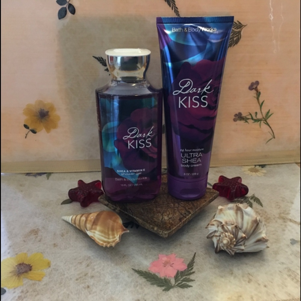 DARK KISS (BODY CREAM & SHOWER GEL)